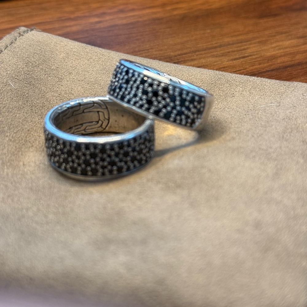 Men’s John Hardy band-1 left!